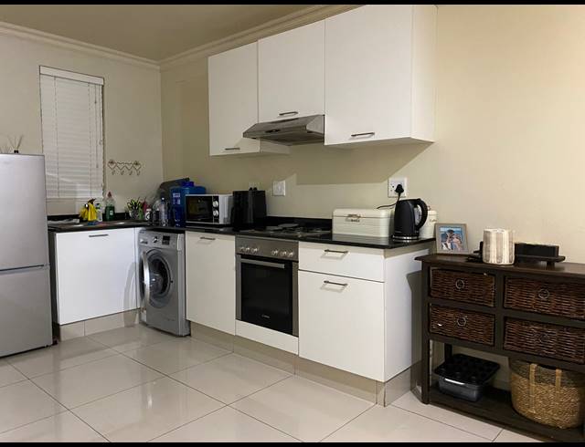 2 BEDROOM APARTMENT FOR SALE IN UMHLANGA RIDGE